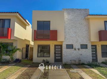 Casa de 3 habitaciones, Zapopan · Casa en Renta en El Campestre