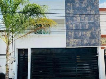 Casa de 3 habitaciones, Guadalupe · Casa en Venta/mirador La Silla