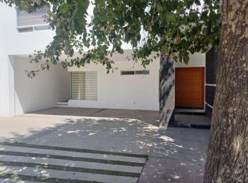 Casa de 3 habitaciones, San Luis Potosí · Casa en Renta en El Pedregal Fase 2.