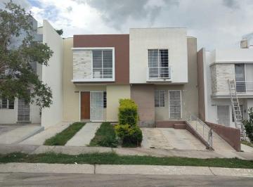 Casa de 3 habitaciones, Zapopan · Casa de 3 Recamaras en El Centinela Zapopan