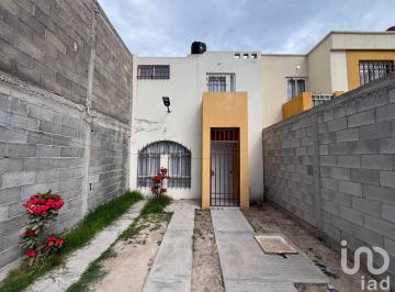 Casa · 90m² · 2 Recámaras · 1 Estacionamiento · Casa en Renta Semiamueblada en Privada Río Grande, Periférico Norte, Slp