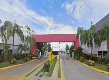 Casa de 4 habitaciones, Cancún · Casa de Dos Niveles con Superficie de Terreno de 160 m² con 4 Recámaras en Venta en Cancún