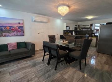 Casa · 242m² · 4 Recámaras · Casa en Venta Fraccionamiento La Gloria