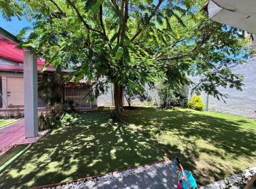 Casa · 403m² · 2 Recámaras · 4 Estacionamientos · Casa en Venta en Oacalco