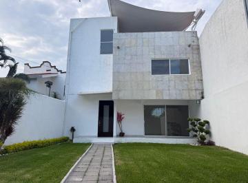 Casa de 4 habitaciones, Jiutepec · Moderna Casa en Fracc Las Fincas