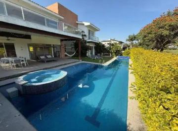 Casa · 422m² · 5 Recámaras · 2 Estacionamientos · Casa - Fraccionamiento Paraíso Country Club