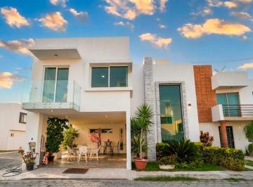 Fuera · ¡Oportunidad! Casa Doble Altura en Bosques de San Juan