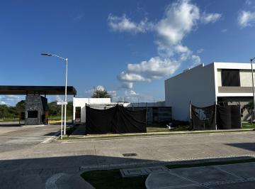 Terreno / Lote · 280m² · Terreno en Venta en Fracc. Montecristo, Villahermosa