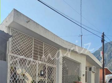 Casa en Renta de 3 habitaciones Adolfo Lopez Mateos · Casa en Renta - Lopez Mateos - Santa Catarina, N. L.