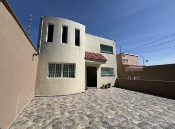 Casa de 4 habitaciones, Naucalpan de Juárez · Casa en Venta con Amplio Jardín, Terraza y Oficina en Vista del Valle, Naucalpan