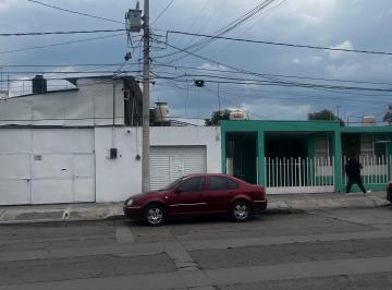 Inmueble productivo urbano de 4 habitaciones, Aguascalientes · Casa de 1 Piso con Local y Bodega (Mini Nave)
