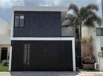 Casa de 3 habitaciones, Mérida · Preciosa Casa en Renta Óptimo Estado!