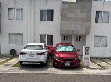 Casa en condominio · 93m² · 2 Recámaras · 2 Estacionamientos · Casa en Venta en Fraccionamiento Tres Cantos, Cuautlancingo - (4)