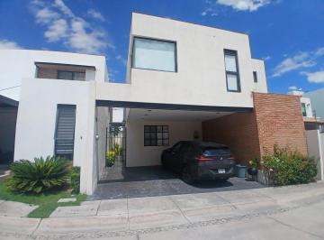 Casa · 3 Recámaras · 2 Estacionamientos · Casa en Renta Tres Arroyos (Con o Sin Muebles)