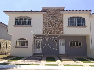 Casa de 3 habitaciones, Zapopan · Residencia en Renta, Jardin Real, Zapopan, Jalisco.