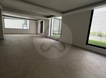 Casa · 280m² · 4 Recámaras · 2 Estacionamientos · Casa en Venta en Bosques de La Herradura