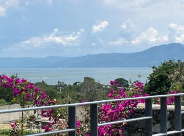 Casa de 4 habitaciones, Jocotepec · Venta de Casa con Vista Al Lago. Ajijic