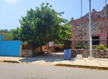 Terreno / Lote , Acapulco de Juárez · Terreno Muy Amplio en Puerto Marqués Aun Costado de La Iglesia
