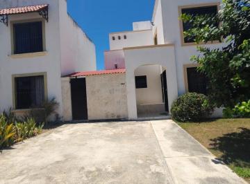 Casa de 2 habitaciones, Mérida · Venta de Casa Santa Fe Norte con o Sin Muebles Adentro de Privada con 225 m²