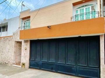 Casa de 5 habitaciones, Guadalajara · Casa en Venta en Providencia, $, en Av Jesus Garcia