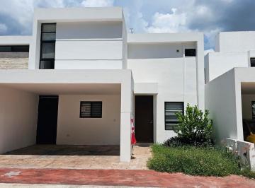 N/A · Venta de Casa en Privada Botanica Detanico con Amenidades, Cuenta con Paneles Solares.