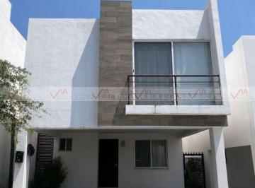 Casa · 145m² · 3 Recámaras · 2 Estacionamientos · Casa en Renta en General Escobedo