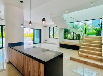 Casa de 3 habitaciones, Cancún · Casa en Renta o Venta en Lagos del Sol Lista Para Estrenar!