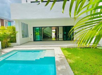 Casa de 3 habitaciones, Cancún · Casa en Renta o Venta en Lagos del Sol Lista Para Estrenar!
