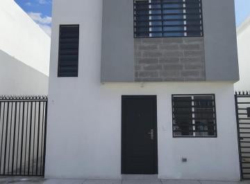 Casa · 120m² · 2 Recámaras · 2 Estacionamientos · Casa en Renta Vonetto Residencial, Juárez
