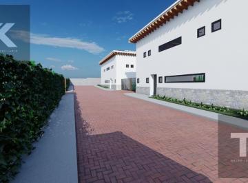 Casa · 310m² · 4 Recámaras · 4 Estacionamientos · Casas en Venta Nuves Altas