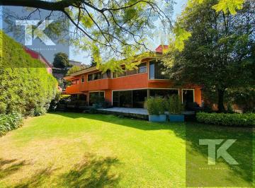 Casa · 523m² · 4 Recámaras · 6 Estacionamientos · Casa en Venta en Bosques de Las Lomas