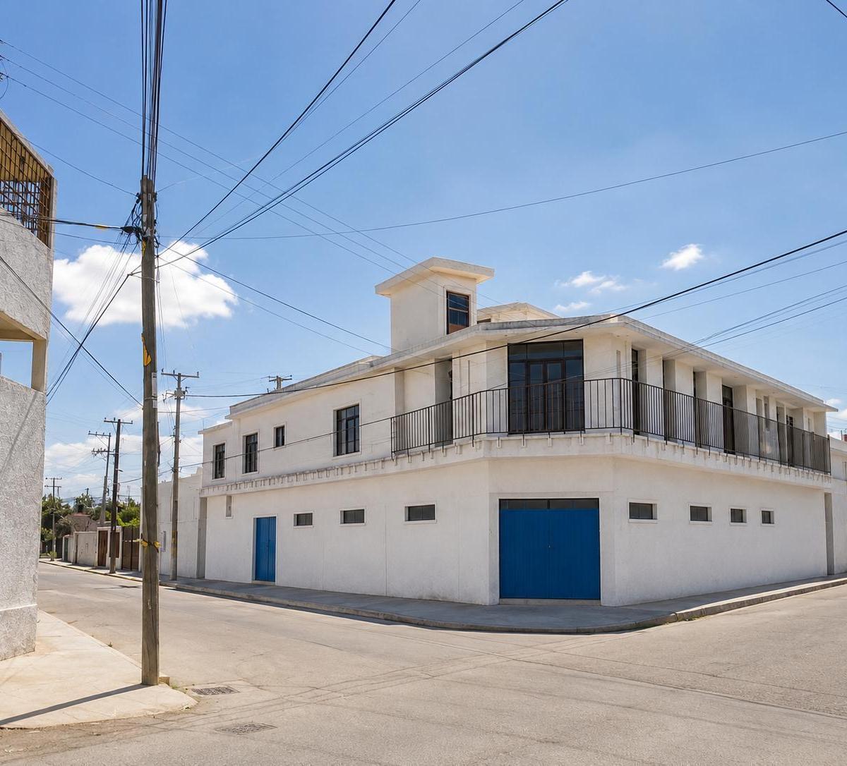 Bodega con Local en Venta y Amplias Oficinas en Santa Rosa en San Luis Potosi