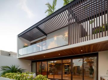 Casa · 414m² · 3 Recámaras · 7 Estacionamientos · Casa en Venta en Marina, Puerto Cancún