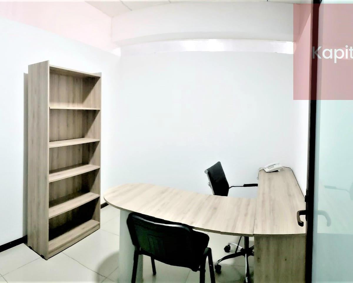 Office or Consulting Room with Included Services for Rent on Av. Tecnológico, Querétaro, Querétaro