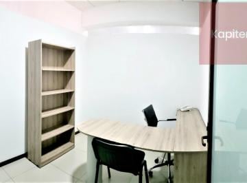 Oficina · Oficina o Consultorio con Servicios Incluidos en Renta en Av Tecnológico, Querétaro, Querétaro