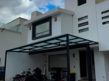 Casa · 97m² · 3 Recámaras · 2 Estacionamientos · La Concepción, San Mateo Atenco, Toluca.