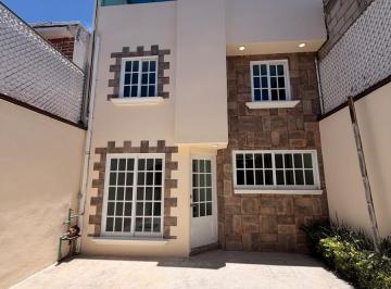 Casa · 165m² · 4 Recámaras · Casa Usada en Venta Calle Fuerza Aerea, Col. Rovirosa, Pachuca, Hgo.