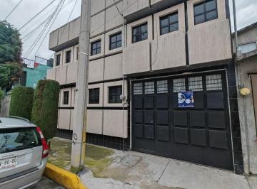 Casa · 162m² · 3 Recámaras · 2 Estacionamientos · Casa en Venta en Santa Elena