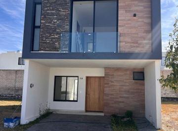 Casa en condominio de 3 habitaciones, Zapopan · Casa en Venta en Alva Residencial, Capital Norte: 3 Recámaras y Acabados de Lujo