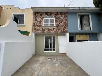 Casa de 2 habitaciones, Zapopan · Casa en Venta en Parques Tepeyac