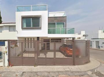 Casa de 4 habitaciones, Querétaro · Casa en Venta en Sendero del Infinito Santiago de Queretaro