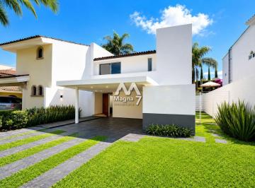 Casa de 3 habitaciones, Zapopan · Casa en Renta en Valle Real