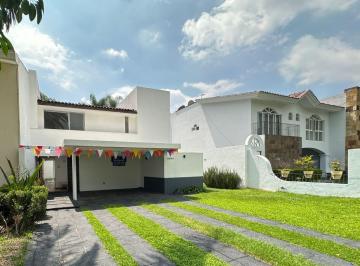 Casa de 3 habitaciones, Zapopan · Casa en Renta en Valle Real