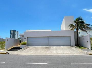 Casa en condominio de 4 habitaciones, Alvarado · Venta Casa Amplia con Amplio Jardin