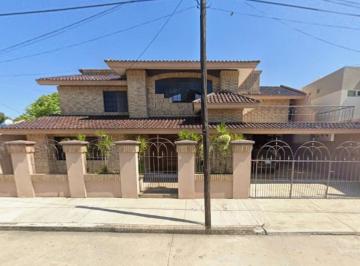 Casa de 5 habitaciones, Tampico · Casa en Venta en Tampico