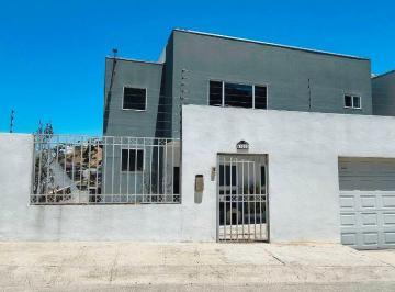 Casa de 3 habitaciones, Tijuana · Casa en Renta en Laderas de Monterrey – Tijuana