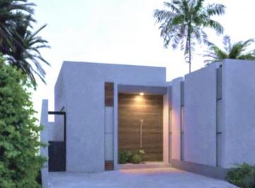 Casa · 115m² · 2 Recámaras · 2 Estacionamientos · Casa en Venta en Lomas de La Rioja