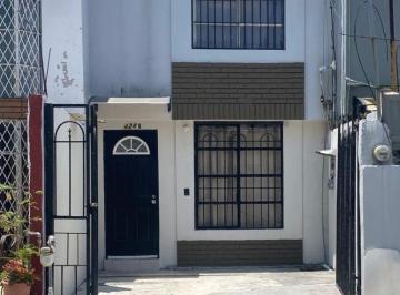 Casa de 2 habitaciones, San Nicolás de los Garza · Casa en Renta Los Laureles San Nicolas de Los Garza