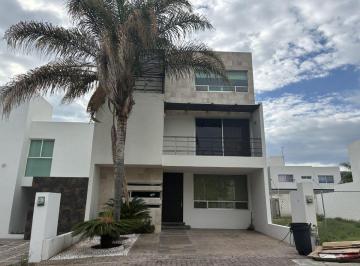 Casa de 4 habitaciones, Querétaro · Casa en Venta en Residencial El Refugio, Querétaro. Qro.