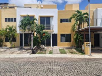 Casa · 100m² · 3 Recámaras · 2 Estacionamientos · Casa en Cancún